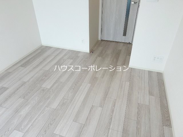 プレサンス尼崎アルモナの居間写真