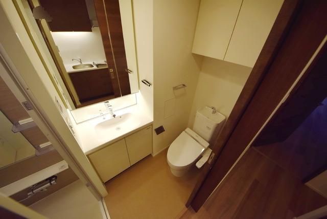 洗面設備　※別部屋の参考写真です。