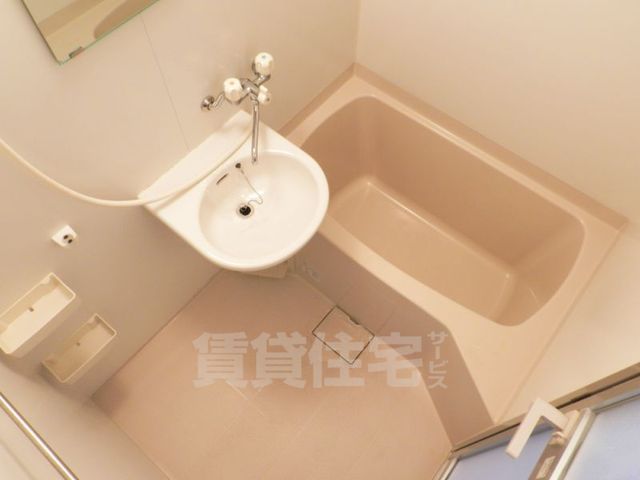ＪＲ東海道本線 瀬田駅 徒歩2分 10階建 築29年の風呂写真