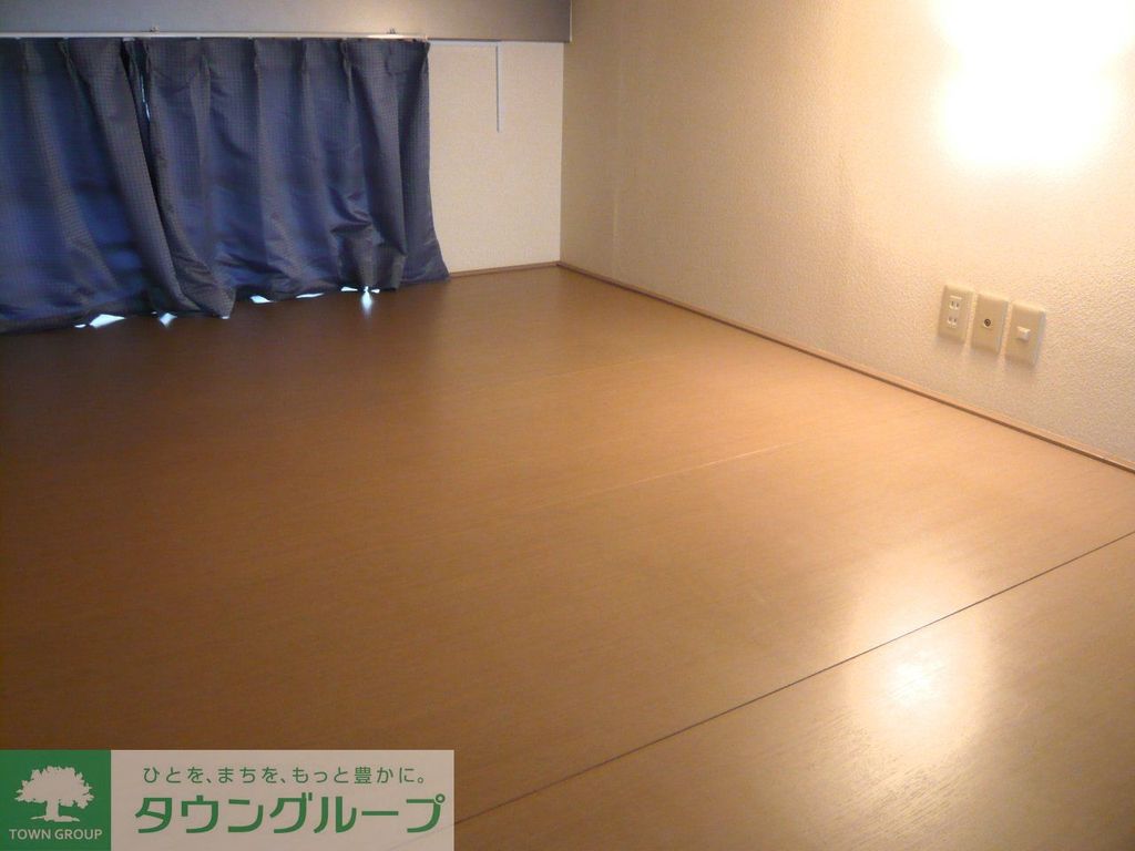 その他　大型収納のロフト付き。