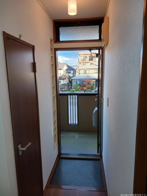 コーポマリの玄関写真