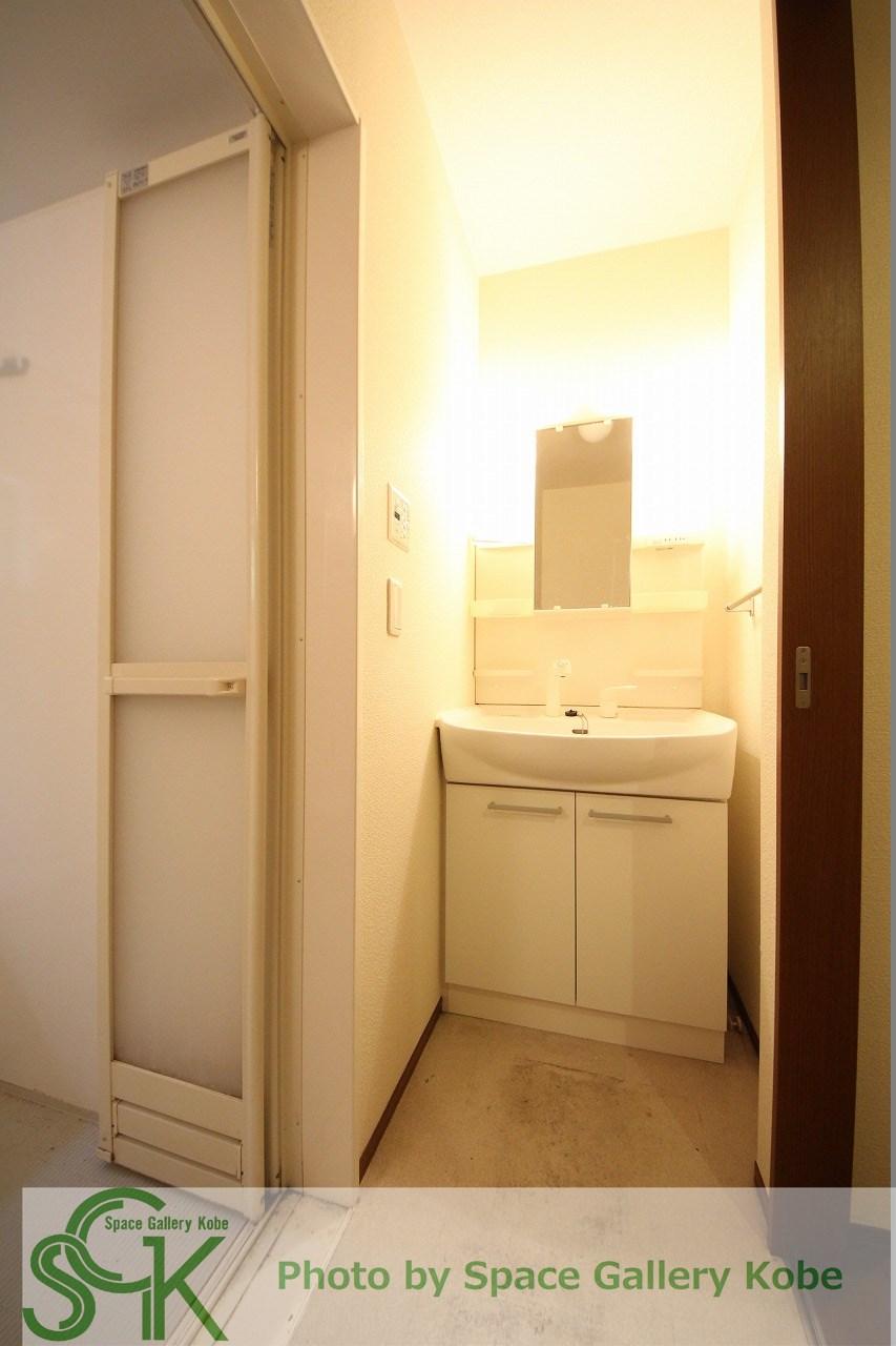 洗面設備　※お部屋により仕様が異なる場合があります