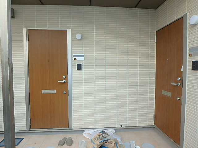エントランス　ミサワ施工のペット共存物件。