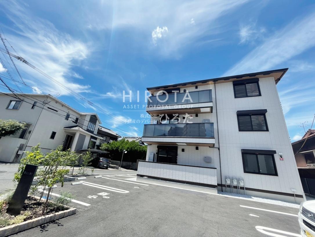 建物外観　※外観パース