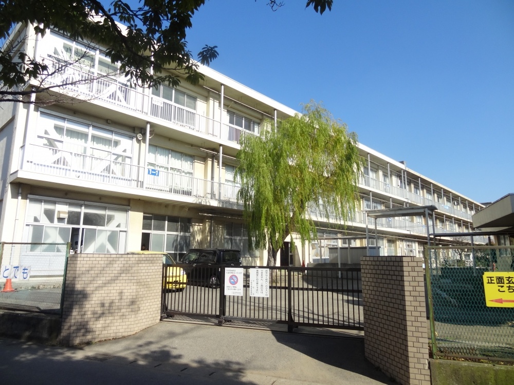小学校　千葉市立 宮崎小学校（小学校）まで382m
