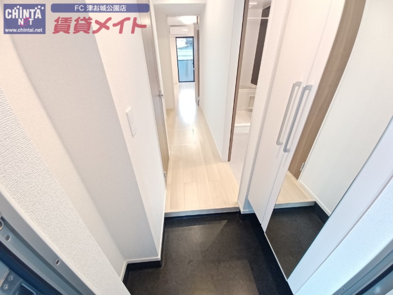 玄関　同型参考写真