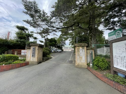 小学校　久留米市立御井小学校（小学校）まで597m