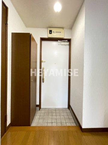 玄関　※同物件別号室の参考画像です※現況を優先します