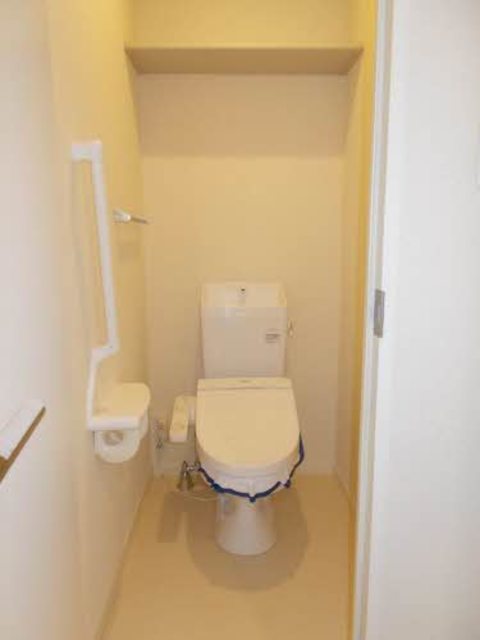 ニューフォーレス ナガタ C・D・Eのトイレ写真