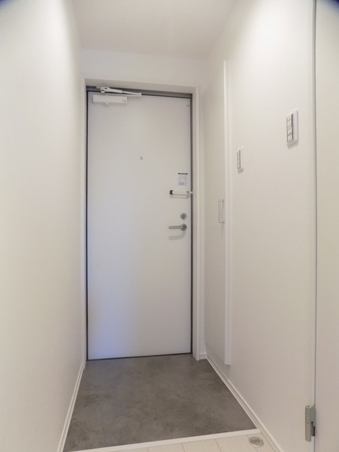 玄関　同仕様写真です。