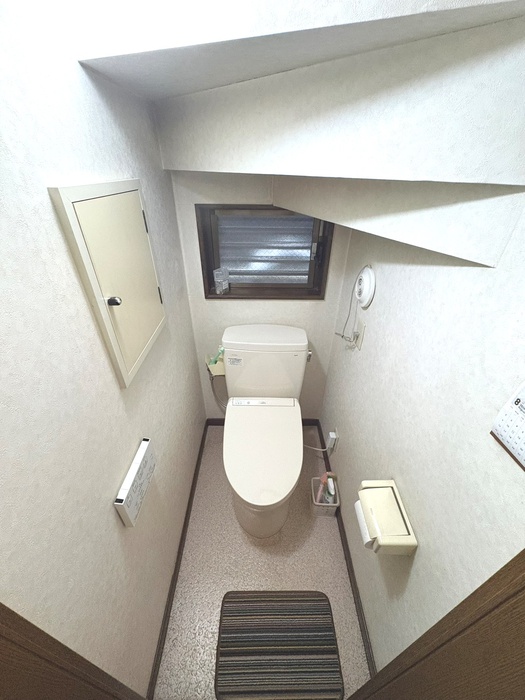 上馬1丁目戸建のトイレ写真