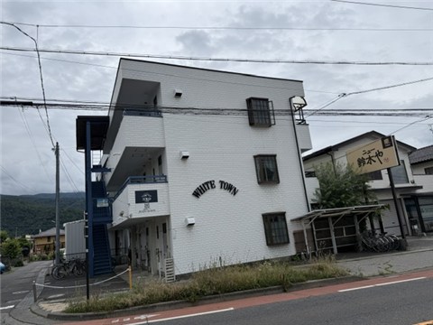ホワイトタウンの外観写真