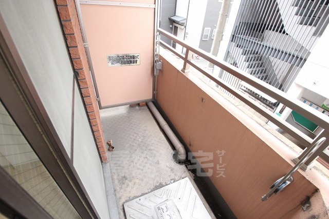 地下鉄長堀鶴見緑地線 京橋駅 徒歩8分 5階建 築23年の内装写真