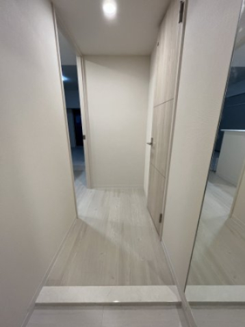 玄関　同施工会社の別物件の写真となります。