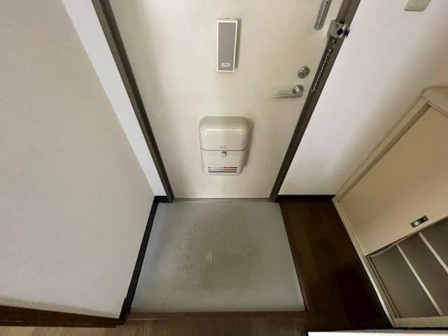 玄関　別号室