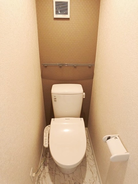 トイレ　別部屋同仕様タイプ