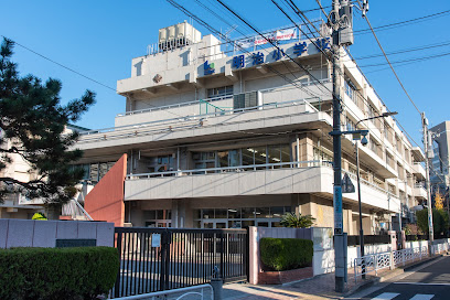 小学校　江東区立明治小学校（小学校）まで1051m