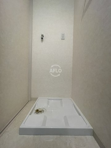 地下鉄御堂筋線 大国町駅 徒歩4分 9階建 築13年の内装写真