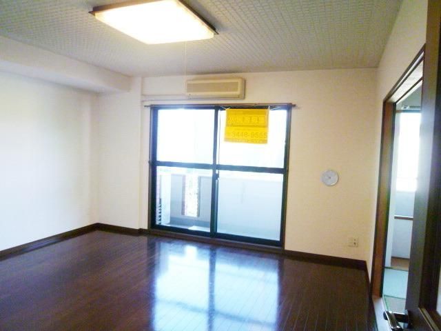居室・リビング　タウンハウジング仙川店まで♪