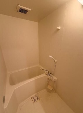 バス・シャワールーム　※別部屋参考写真