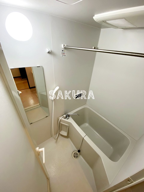 相鉄本線 天王町駅 徒歩4分 6階建 築16年の風呂写真
