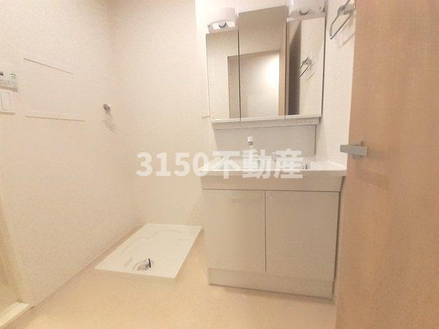洗面設備　コンパクトで使いやすい洗面所