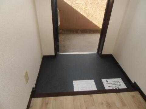 玄関　玄関（イメージ）