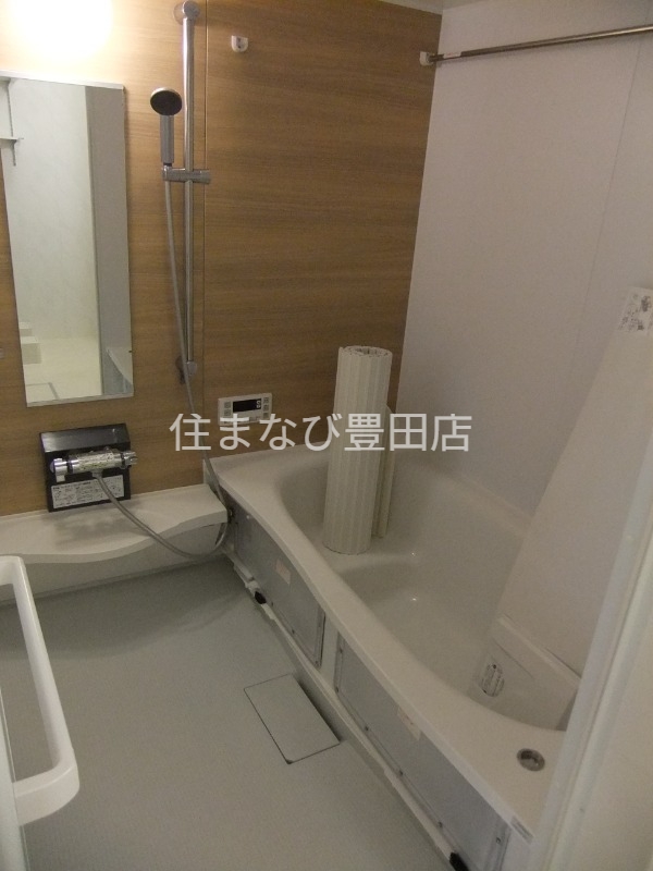 バス・シャワールーム　同型別部屋写真