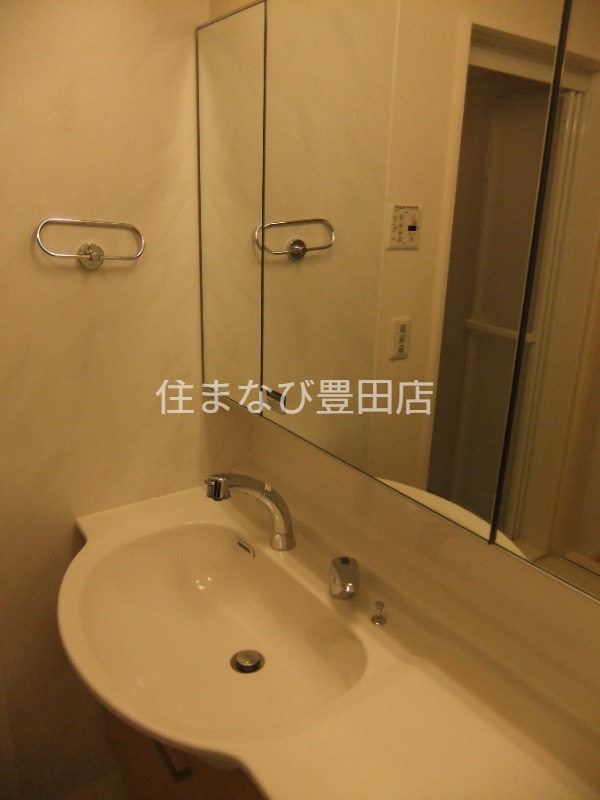 洗面設備　同型別部屋写真