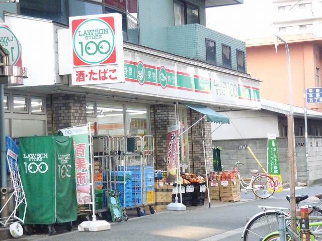 コンビニ　コンビニ（コンビニ）まで10m