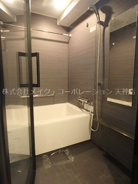 バス・シャワールーム　※入居中の為別部屋写真使用現状優先