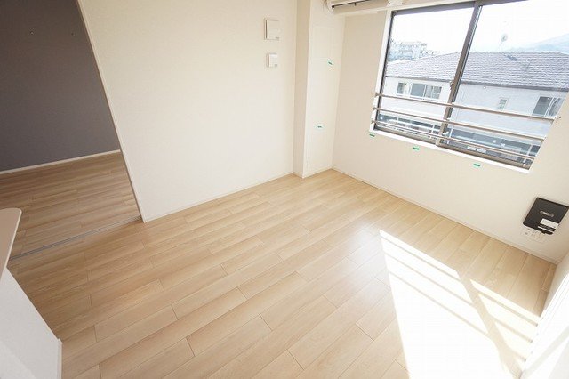 居室・リビング　退去前ですが大変人気の物件です。写真等でお早めにご検討くださ