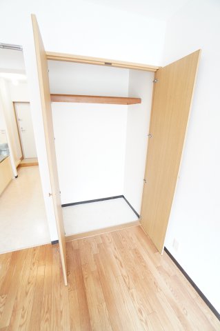 収納　※同物件・反転タイプの写真です。