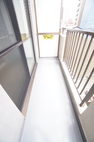バルコニー　※同物件・反転タイプの写真です。