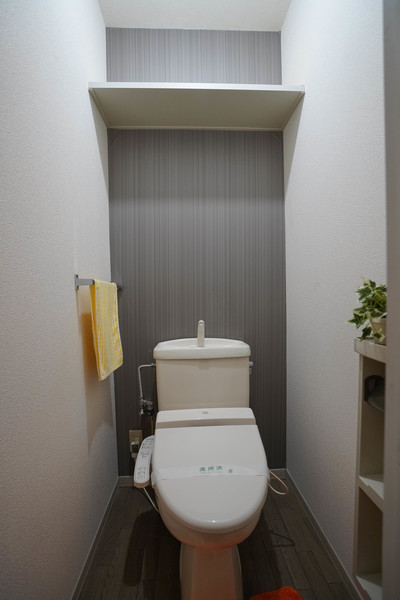トイレ　同じ敷地内の別の部屋