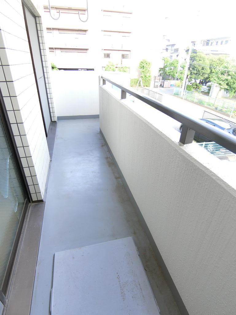 バルコニー　※別号室の参考写真です