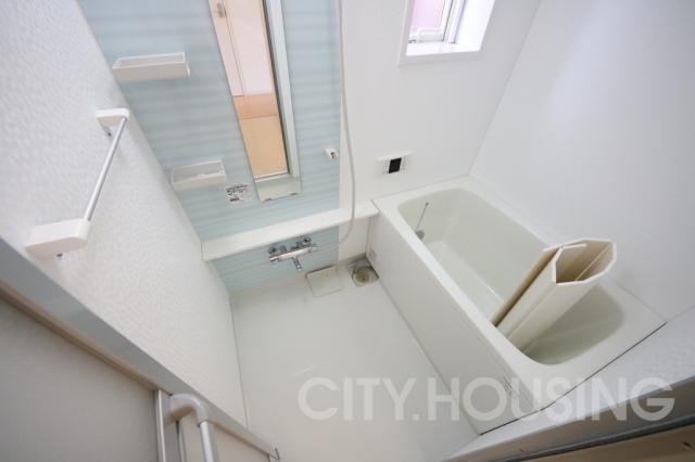 バス・シャワールーム　※同タイプ部屋の写真です。