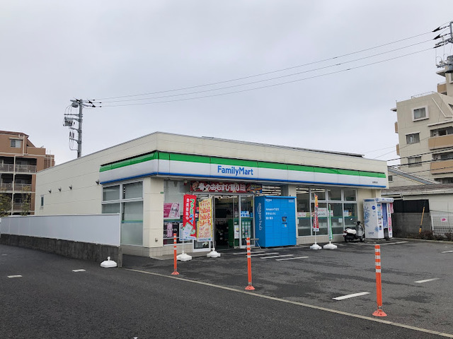 コンビニ　ファミリーマート前原駅前店（コンビニ）まで763m