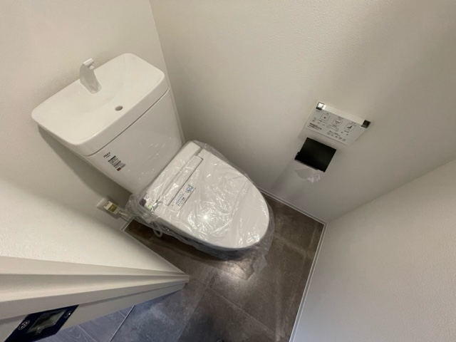 トイレ　※同施工会社のイメージ写真※