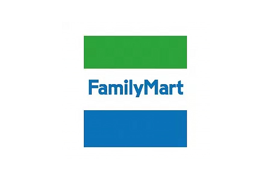 コンビニ　ファミリーマート 中津三丁目店（コンビニ）まで529m