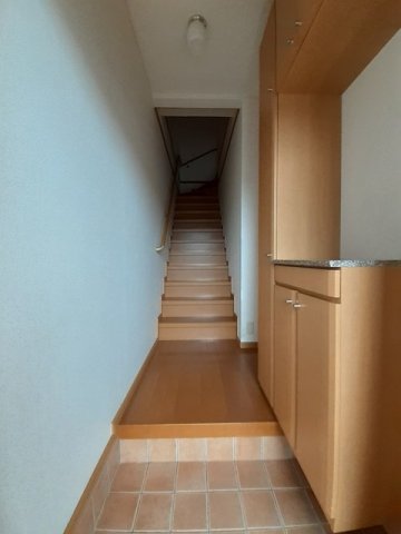 玄関　落ち着いた玄関です