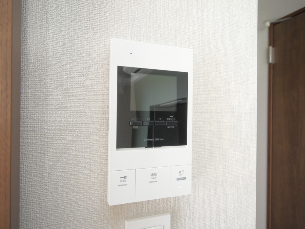 セキュリティ　防犯面に配慮したＴＶモニターホン付きです！