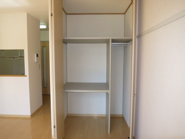 ハウス深沢 A棟の内装写真