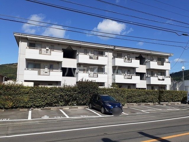 高松市西ハゼ町のマンションの建物外観