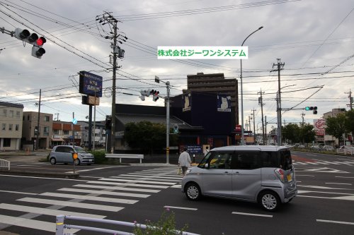 【カーサ天白島田の飲食店】