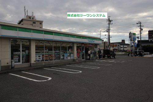 【カーサ天白島田のコンビニ】