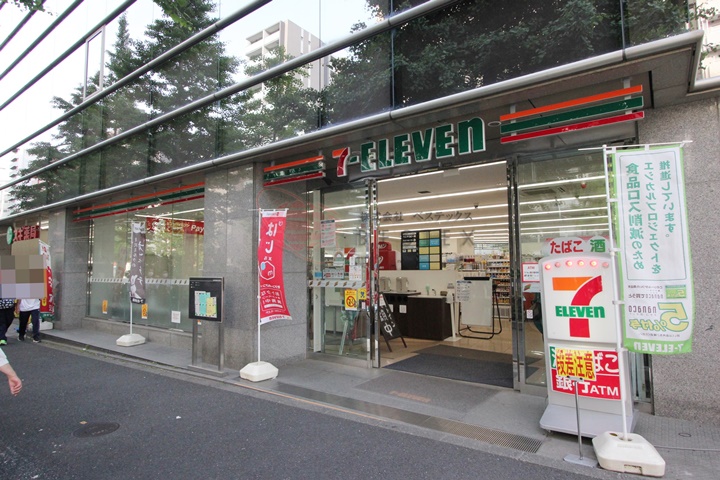 コンビニ　セブンイレブン小石川白山通り店（コンビニ）まで206m