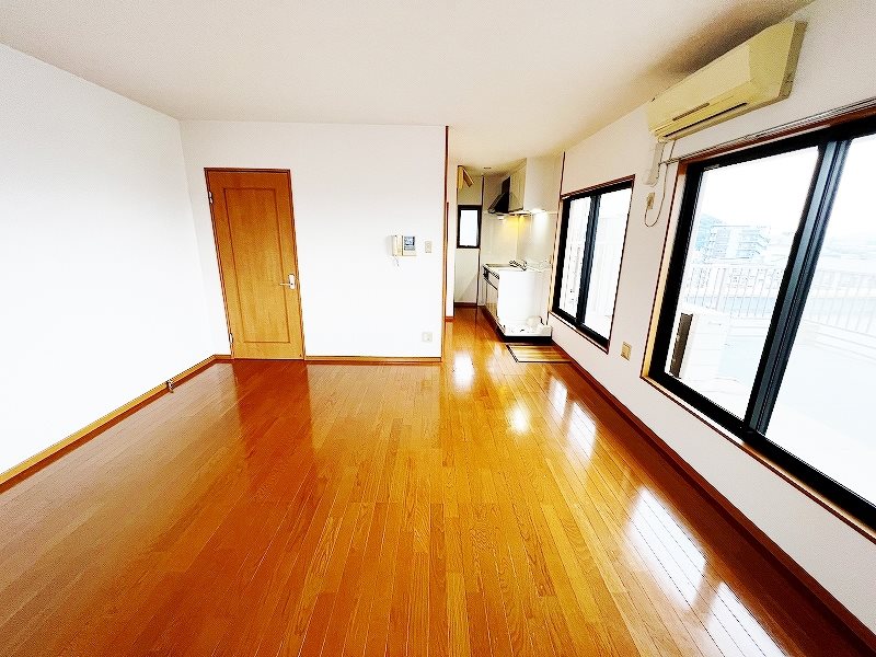 居室・リビング　★洋室11帖★