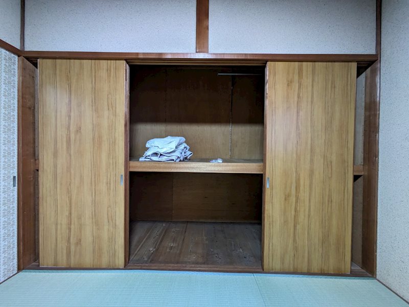 収納　2階和室4.5畳　押入
