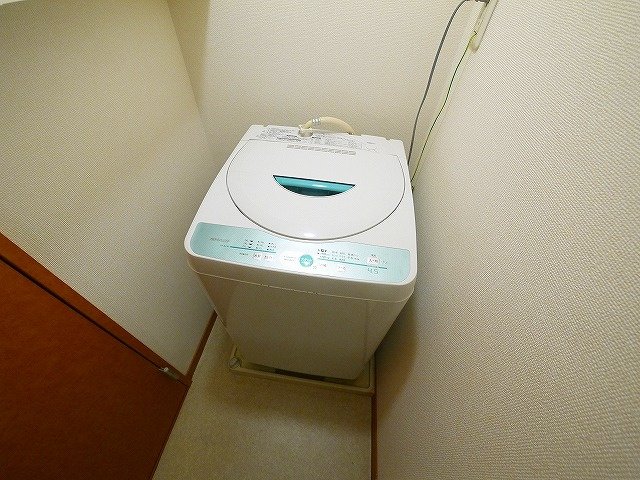 その他設備　室内洗濯機置き場がございます